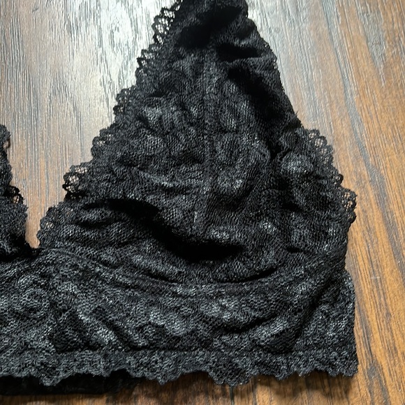 Aritzia Talula Black Lace Halter Bralette - Picture 2 of 6